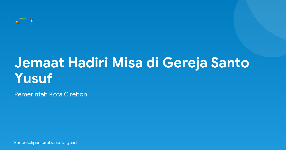 Jemaat Hadiri Misa di Gereja Santo Yusuf