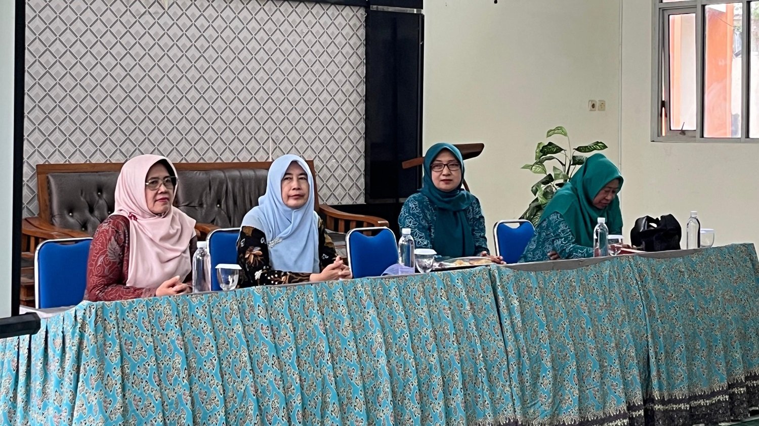 MONITORING DAN EVALUASI GALERI PELANGI PEKALIPAN