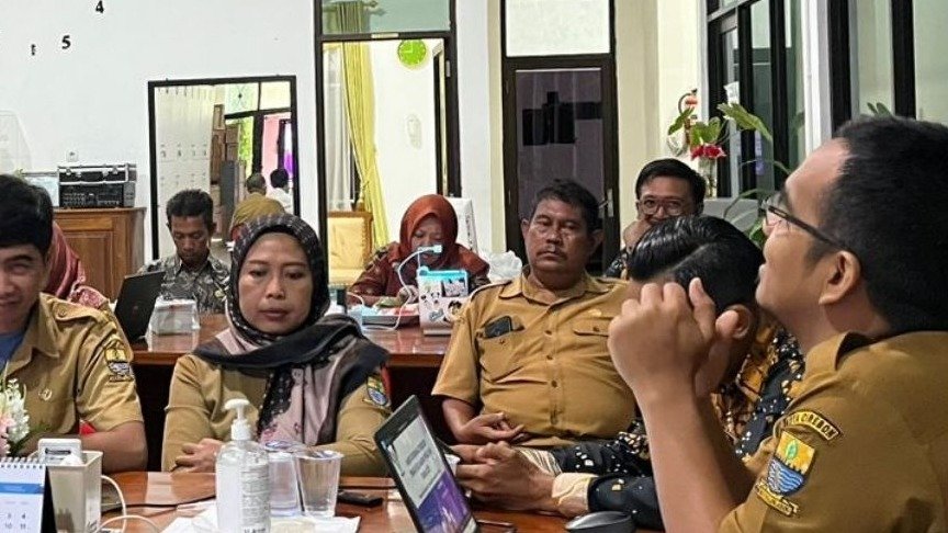 Tingkatkan Sinergi, Puskesos Kecamatan Pekalipan Gelar Rapat Koordinasi Perlindungan Sosial