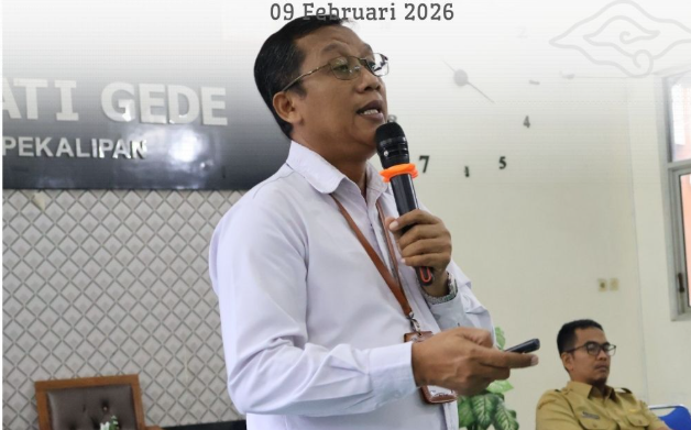 Tingkatkan Kesadaran Pajak ASN, Kecamatan Pekalipan Gelar Sosialisasi PPh 2025 Bersama KPP Cirebon